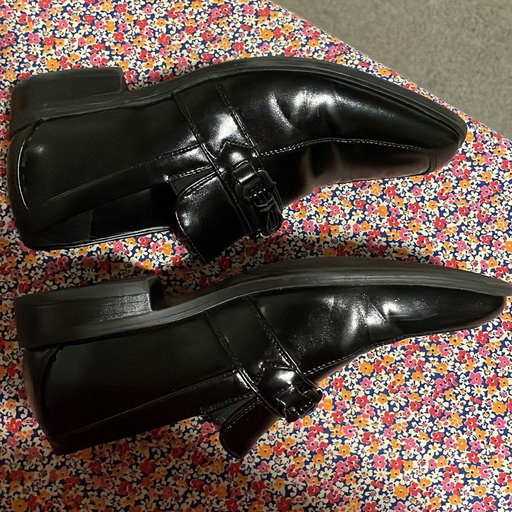 STACY ADAMS BOYS BLACK SLIP ON DRESS SHOE SIZE 4M - Picture 8 of 9